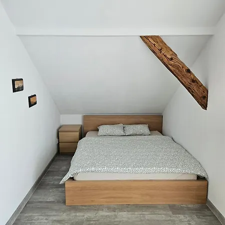 Na Skok Od Kupelov Partizanske