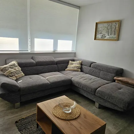 Na Skok Od Kupelov Partizanske